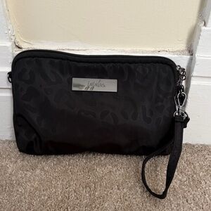 Ju-Ju-Be Black Leopard Wristlet